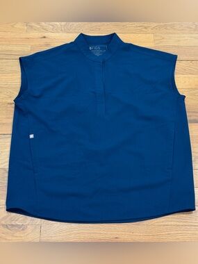 FIGS Rafaela Sleeveless Scrub Top Deep Reef Blue XS